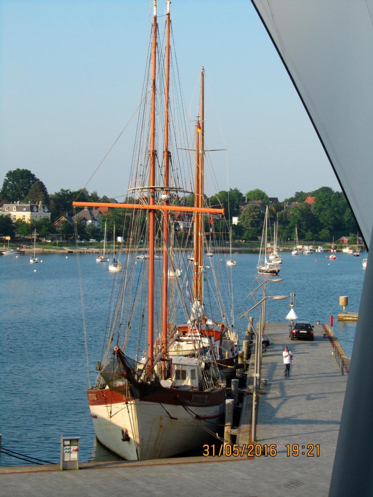 Apartment 12 - "Silbermoewe I" - Blickrichtung Yacht- Und Binnenhafenoffenes Meer Eckernförde Eksteriør bilde